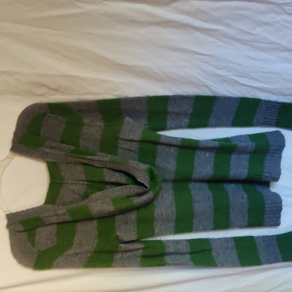 Love rocks long sweater